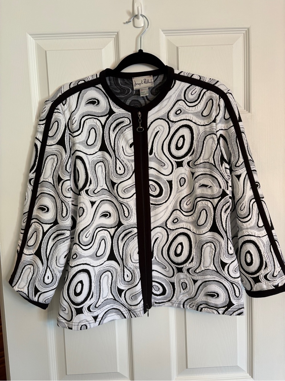 JOSEPH RIBKOFF Black and White Blazer/ Zip Up Light Jacket